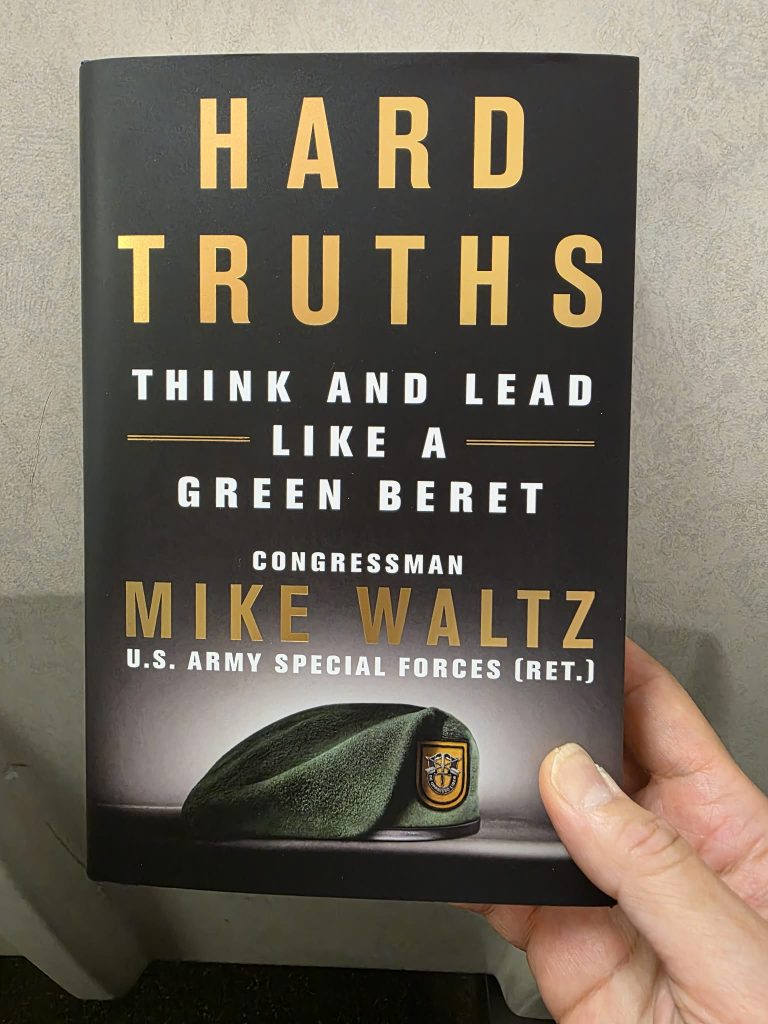 外交最前線：美國駐聯合國大使 Mike Waltz 的全球安全底牌與「工作犬外交」